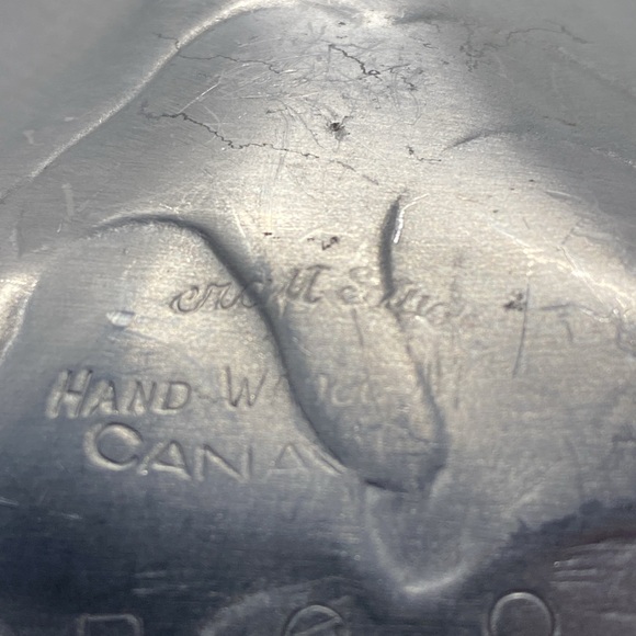 Craft Studios mid century modern metal ruffled dish decorated with roses. - Picture 7 of 8